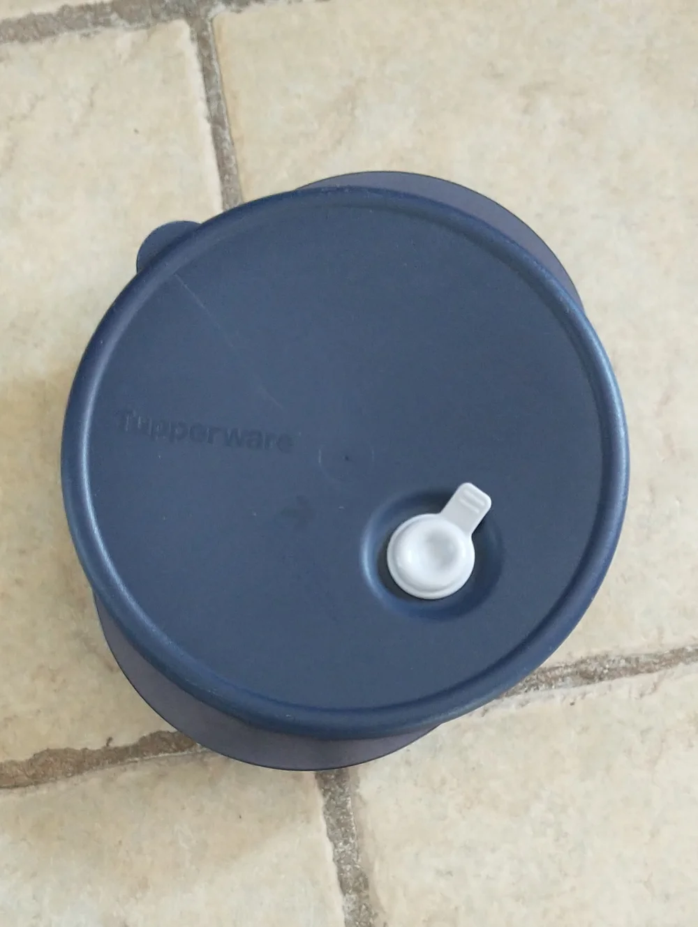 Tupperware Microwavable Round Container Navy blue Used  800 ml 3703A-4